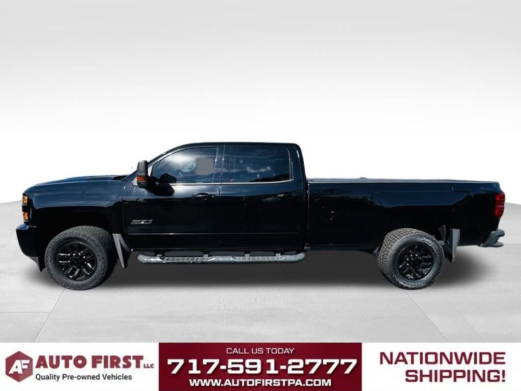2017 Chevrolet Silverado 2500HD LTZ photo 2