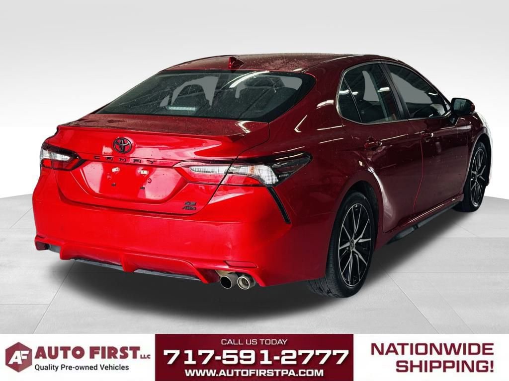 2022 Toyota Camry SE photo 3