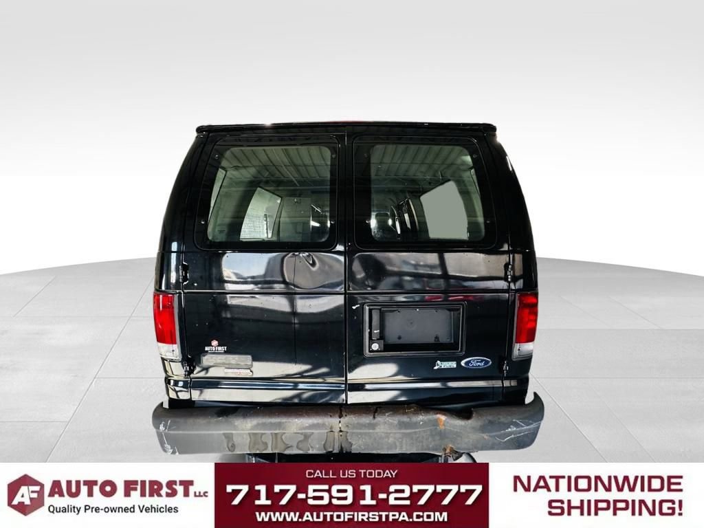 2014 Ford E-350 XL photo 3