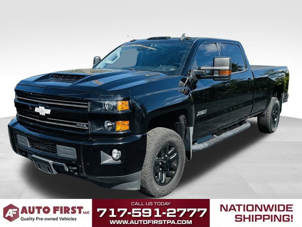 2017 Chevrolet Silverado 2500HD LTZ photo 3