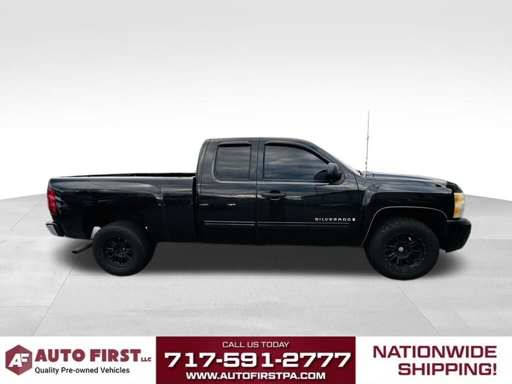 Used 2009 Chevrolet Silverado 1500 LT Truck