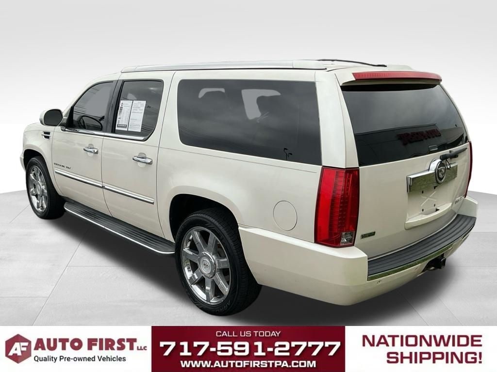Used 2011 Cadillac Escalade ESV Luxury SUV