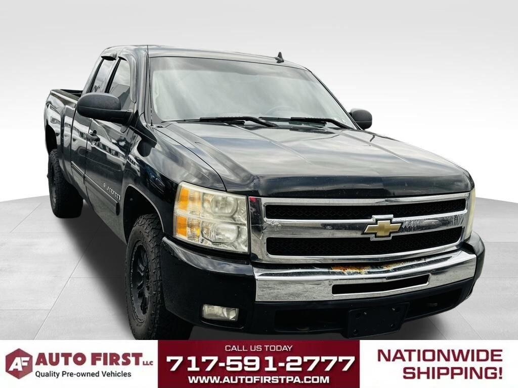 Used 2009 Chevrolet Silverado 1500 LT Truck