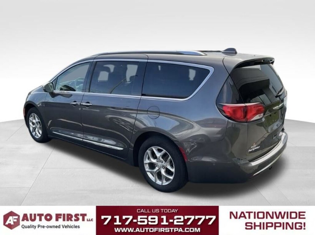 Used 2019 Chrysler Pacifica Limited Minivan/Van