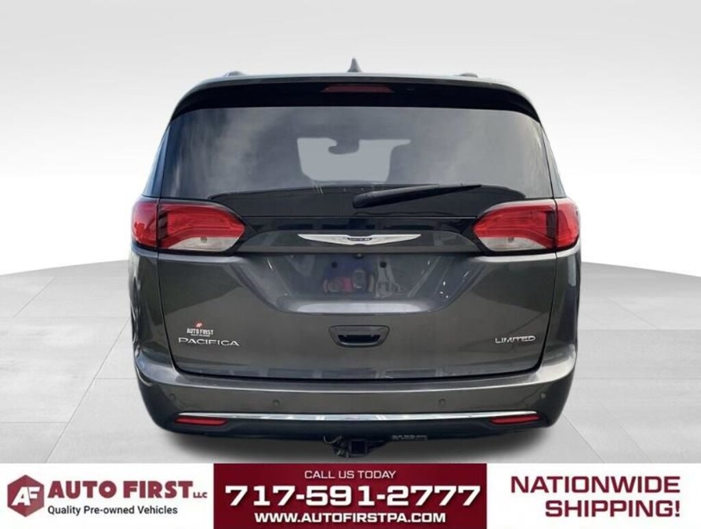 Used 2019 Chrysler Pacifica Limited Minivan/Van
