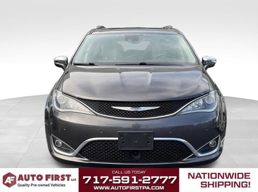 Used 2019 Chrysler Pacifica Limited Minivan/Van