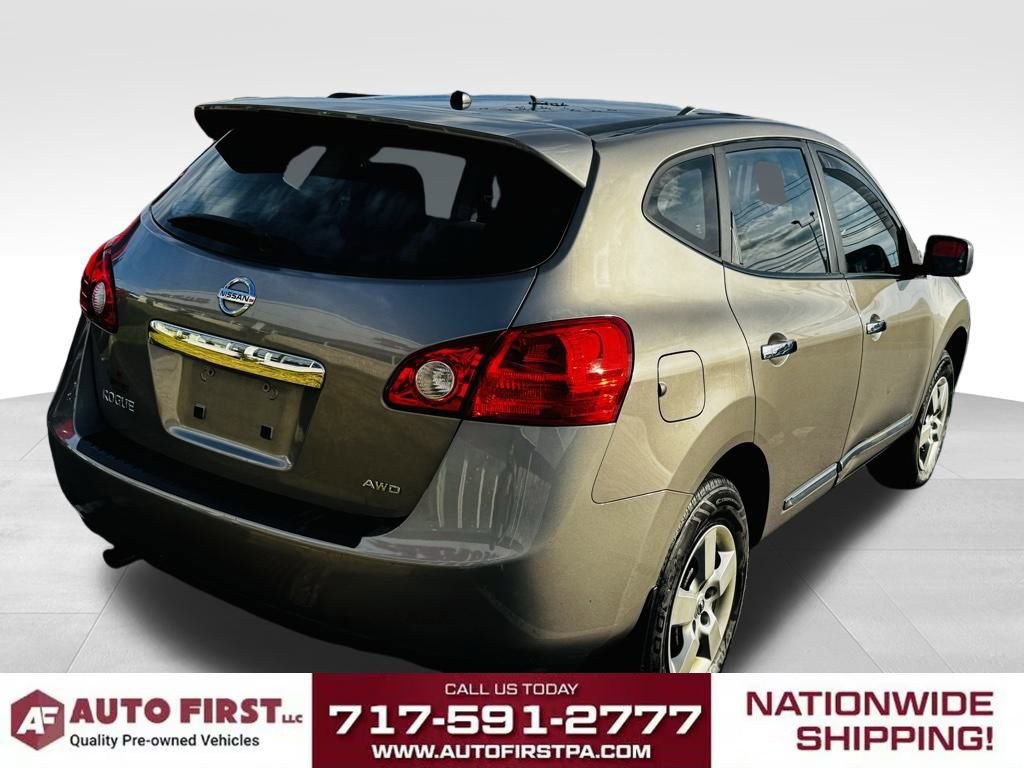 2011 Nissan Rogue S photo 2