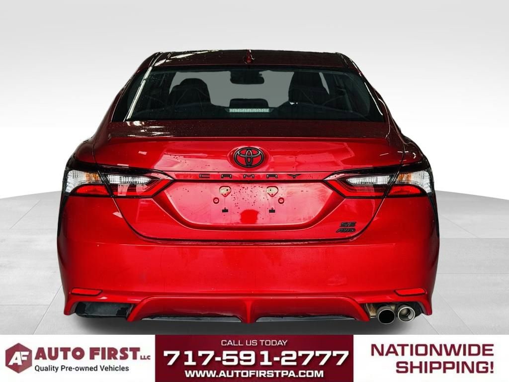 2022 Toyota Camry SE photo 4