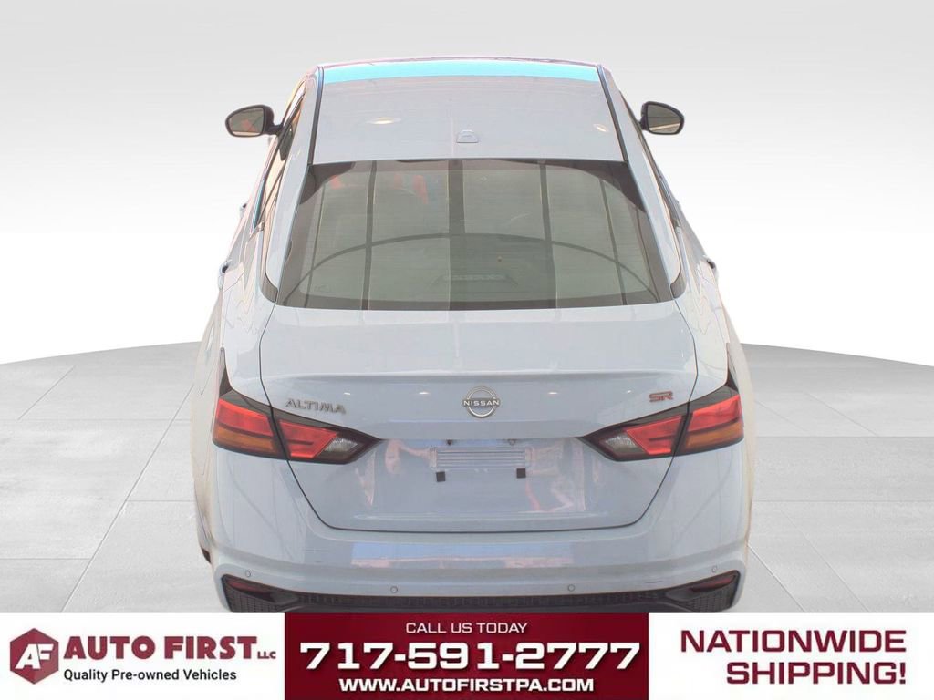 2024 Nissan Altima 2.5 SR photo 3