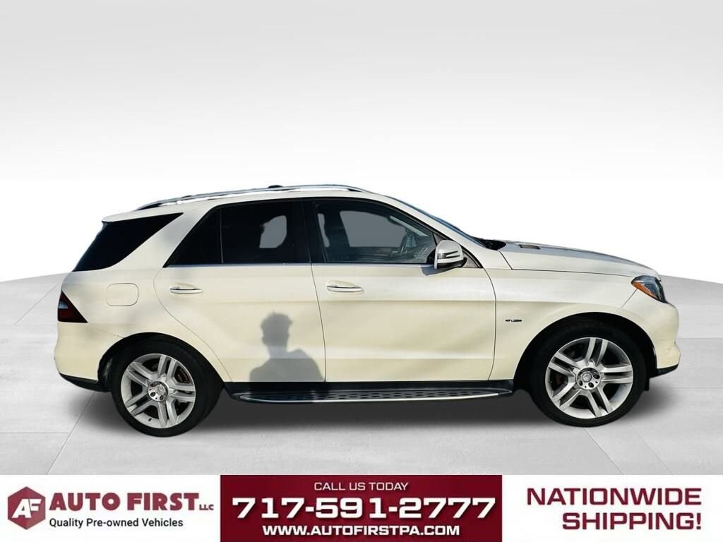 2012 Mercedes Benz ML 350 BlueTEC photo 2