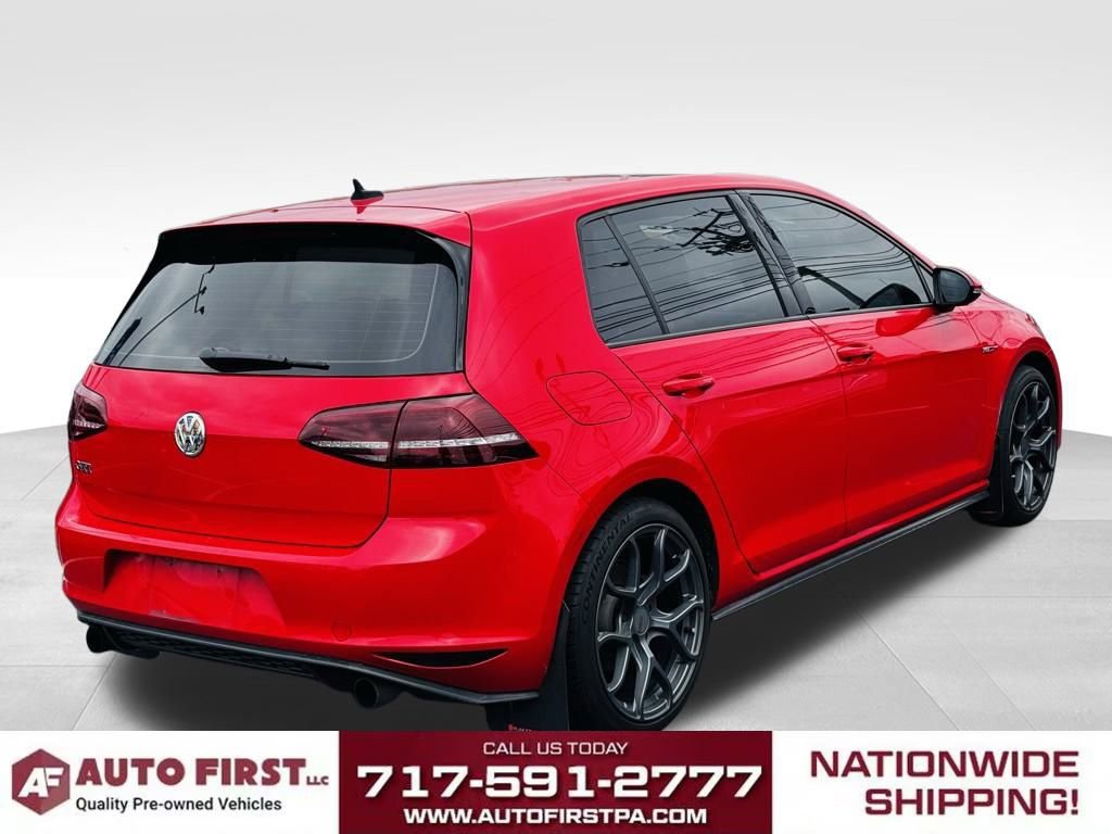 2016 Volkswagen Golf GTI photo 2