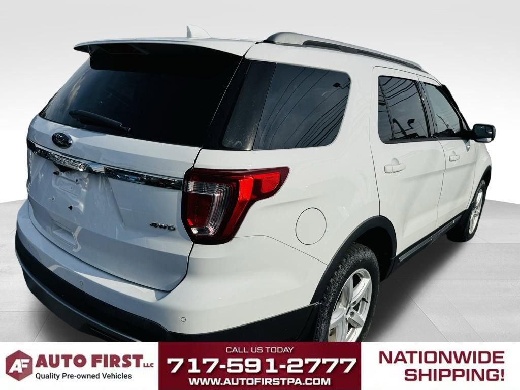 2017 Ford Explorer XLT photo 2