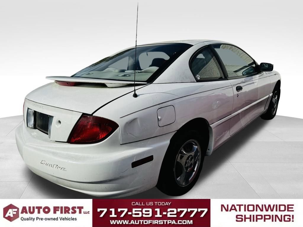 2005 Pontiac Sunfire photo 2