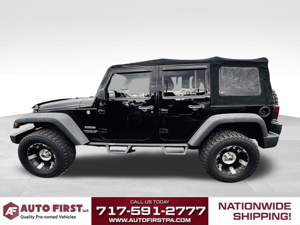 2013 Jeep Wrangler Unlimited Sport photo 4