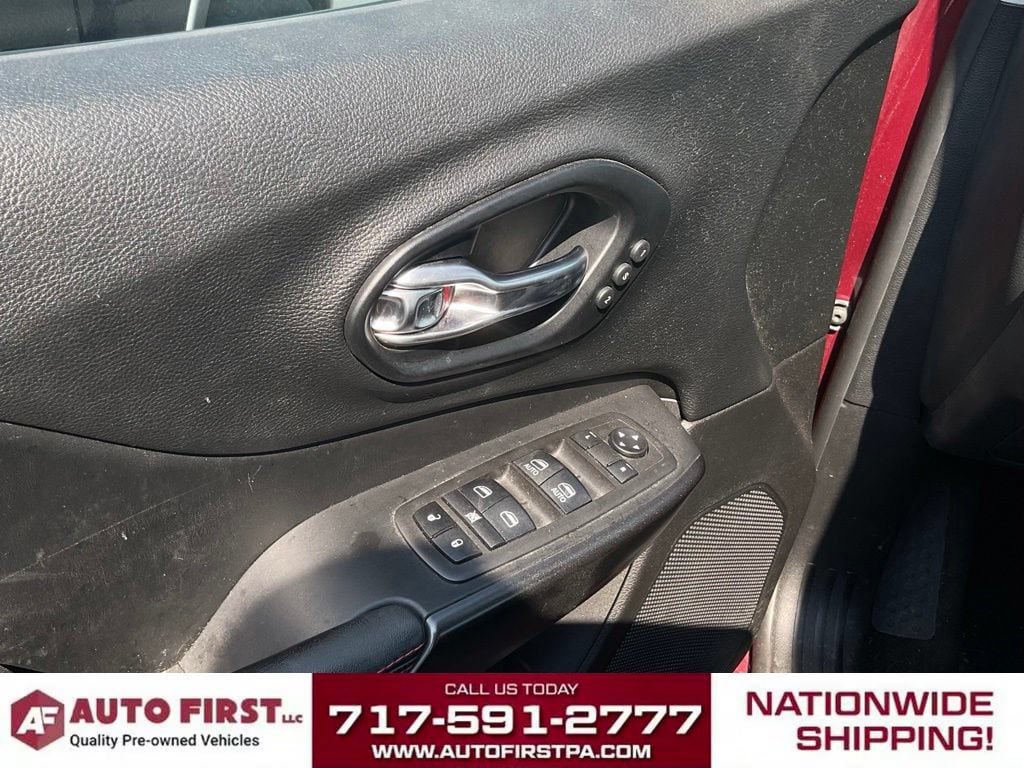 Used 2021 Jeep Cherokee Trailhawk SUV