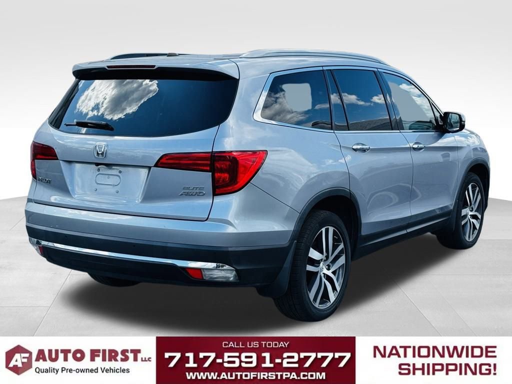 2018 Honda Pilot Elite photo 2