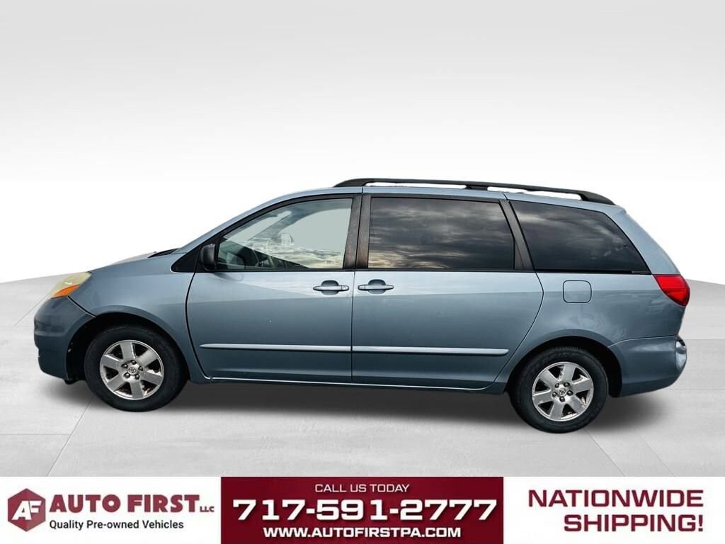 2006 Toyota Sienna LE photo 4