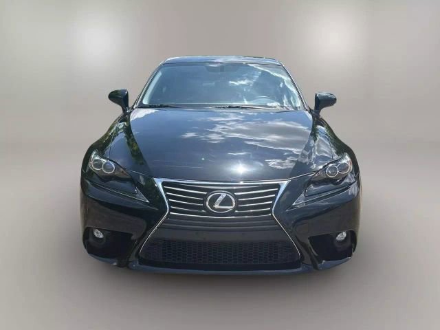 2016 Lexus IS 300 photo 2