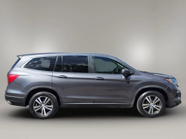 2017 Honda Pilot EX-L photo 3