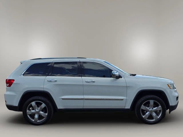 2013 Jeep Grand Cherokee Overland photo 4