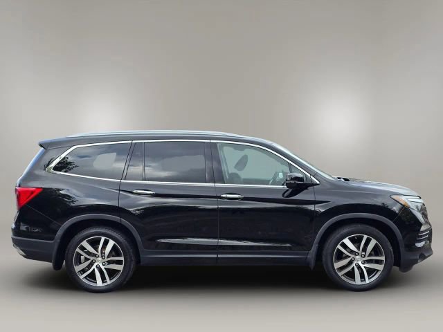 2018 Honda Pilot Elite photo 4