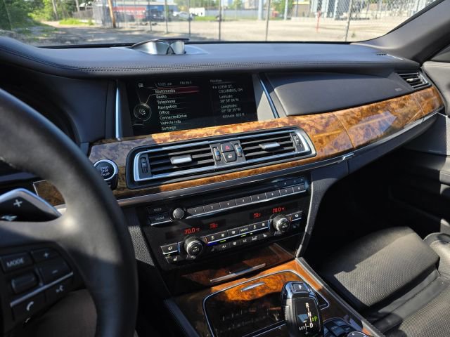 2013 BMW 7 Series 750i - Photo 26