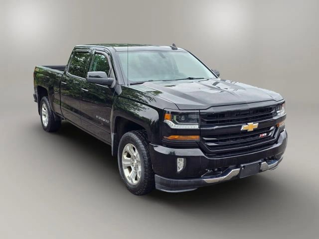 2018 Chevrolet Silverado 1500 photo 3