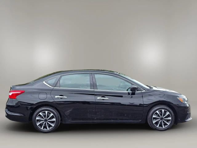 2018 Nissan Sentra SV photo 4