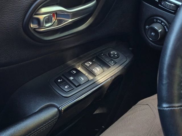 2019 Jeep Cherokee Altitude - Photo 31