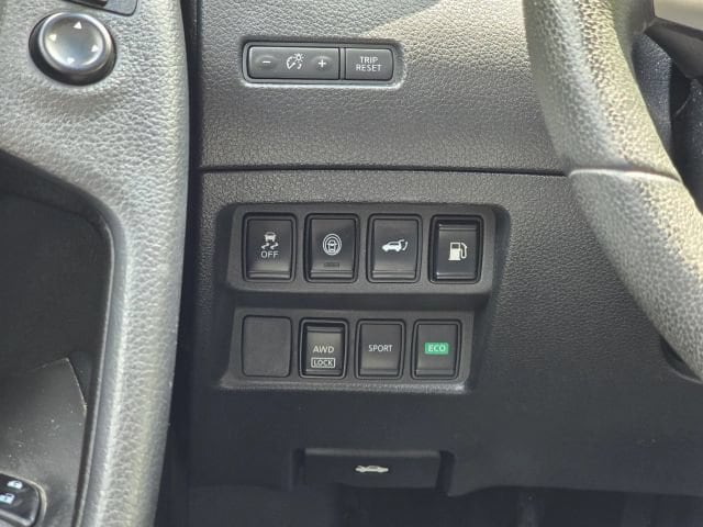 2019 Nissan Rogue SV - Photo 19