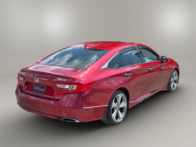 2018 Honda Accord Touring photo 4