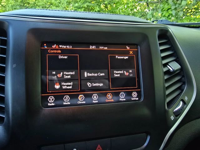 2019 Jeep Cherokee Altitude - Photo 30