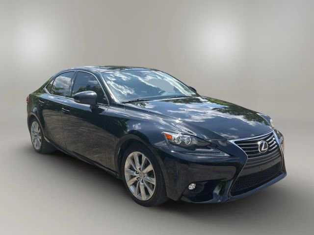 2016 Lexus IS 300 photo 3