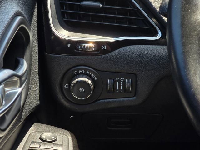 2019 Jeep Cherokee Altitude - Photo 20