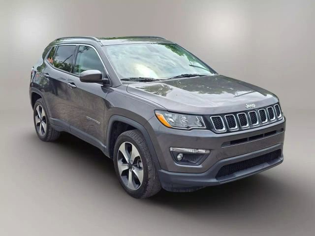 2019 Jeep Compass North Edition Latitude photo 3