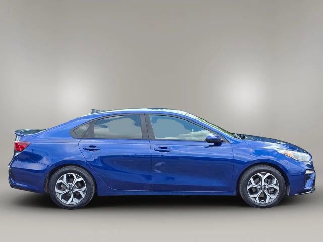 2019 Kia Forte LXS photo 4