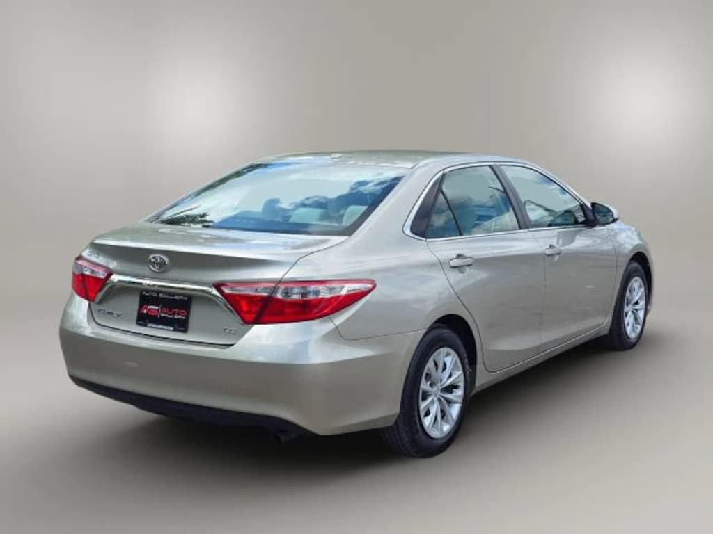 Used 2016 Toyota Camry Sedan