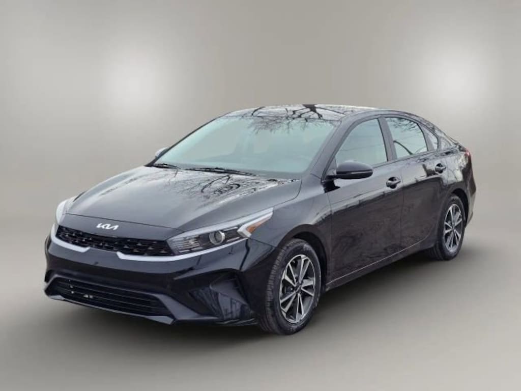 Used 2023 Kia Forte LXS Sedan