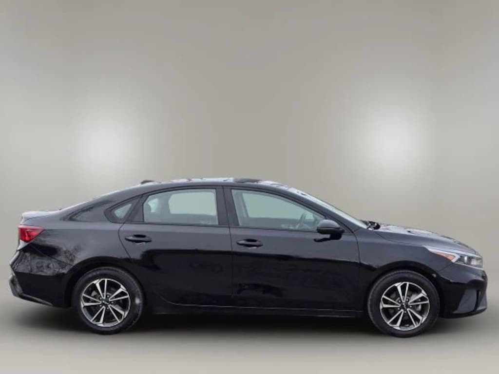 Used 2023 Kia Forte LXS Sedan