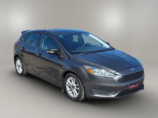 2016 Ford Focus SE photo 3