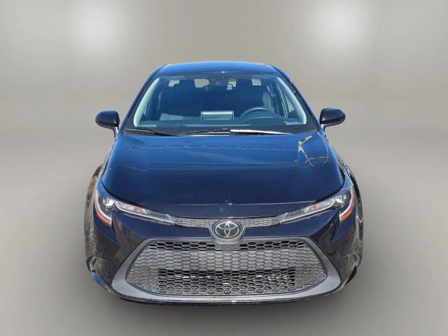 2021 Toyota Corolla LE photo 2