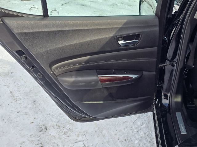 2017 Acura TLX Base - Photo 13