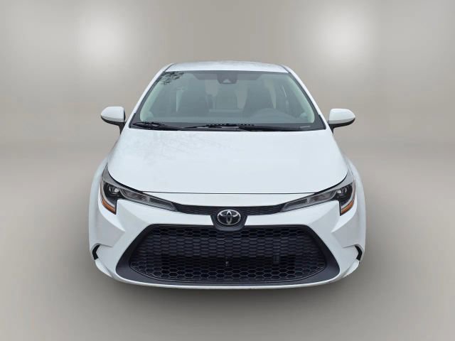2021 Toyota Corolla LE photo 2