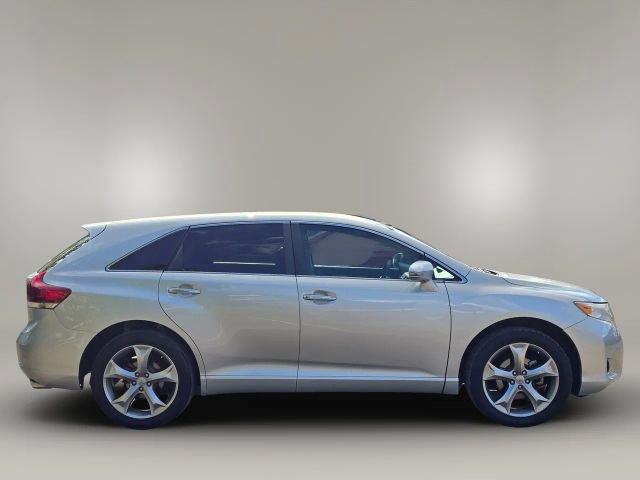 2013 Toyota Venza XLE photo 4