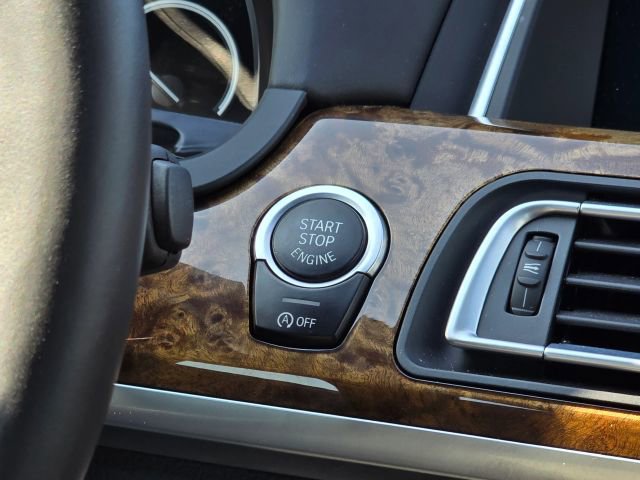 2013 BMW 7 Series 750i - Photo 24