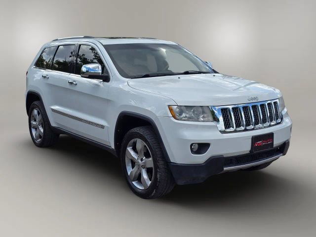 2013 Jeep Grand Cherokee Overland photo 3