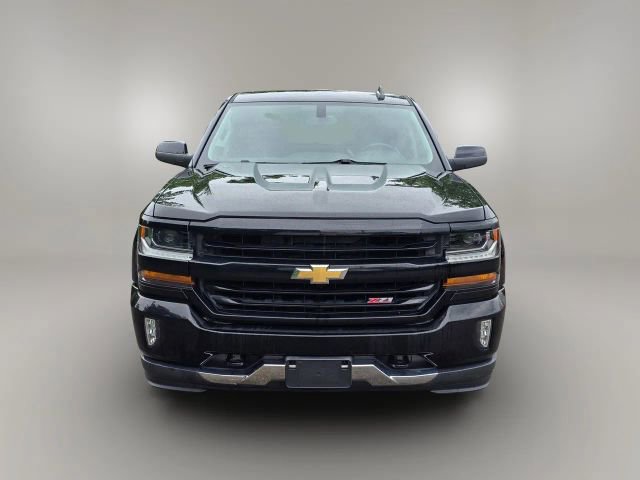 2018 Chevrolet Silverado 1500 photo 2