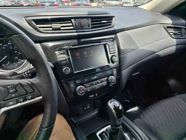 2019 Nissan Rogue SV - Photo 25