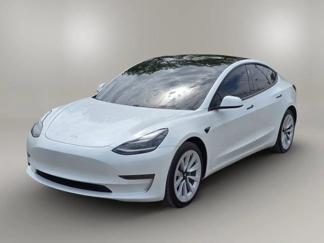 2021 Tesla Model 3 Standard Range Plus's photo
