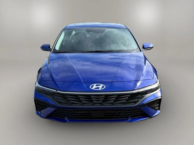 2025 Hyundai Elantra SEL Convenience photo 2
